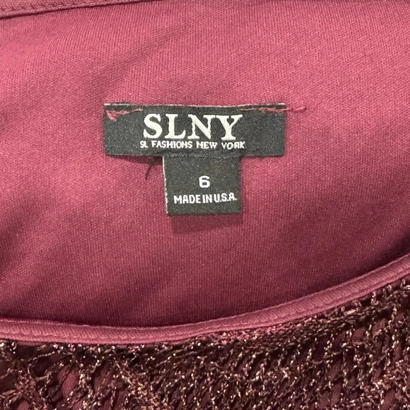 SLNY
Fringe Hem Crochet
Blouson Long Dress in fig color size 6 - Picture 9 of 11